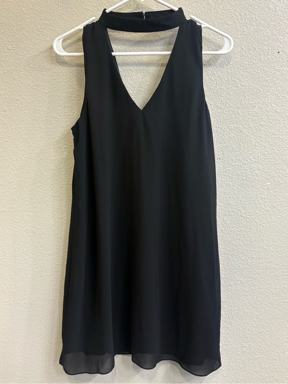 A. Byer | Juniors | Black Choker Neck Shift Dress  | Size L | Sleeveless LBD